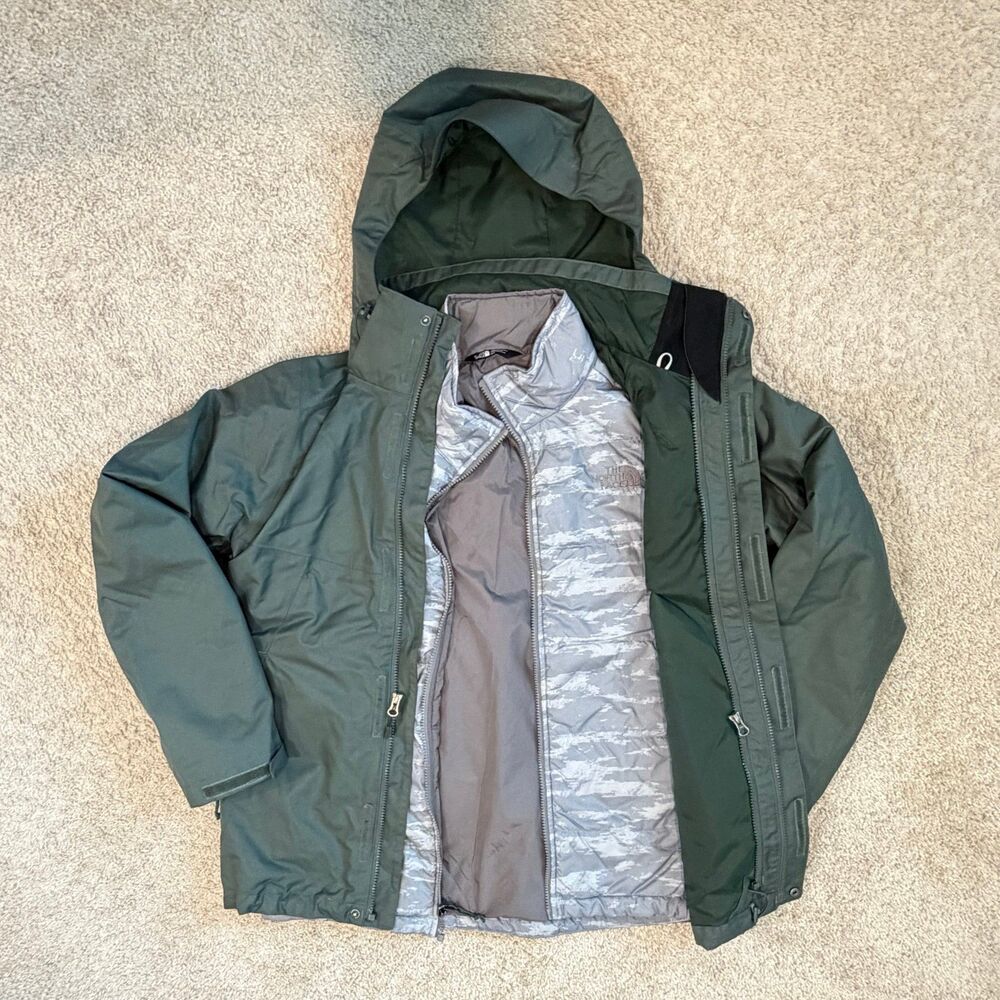 The North Face Mens 3-in-1 Triclimate Jacket Size Small Green Outer Gray Camo In